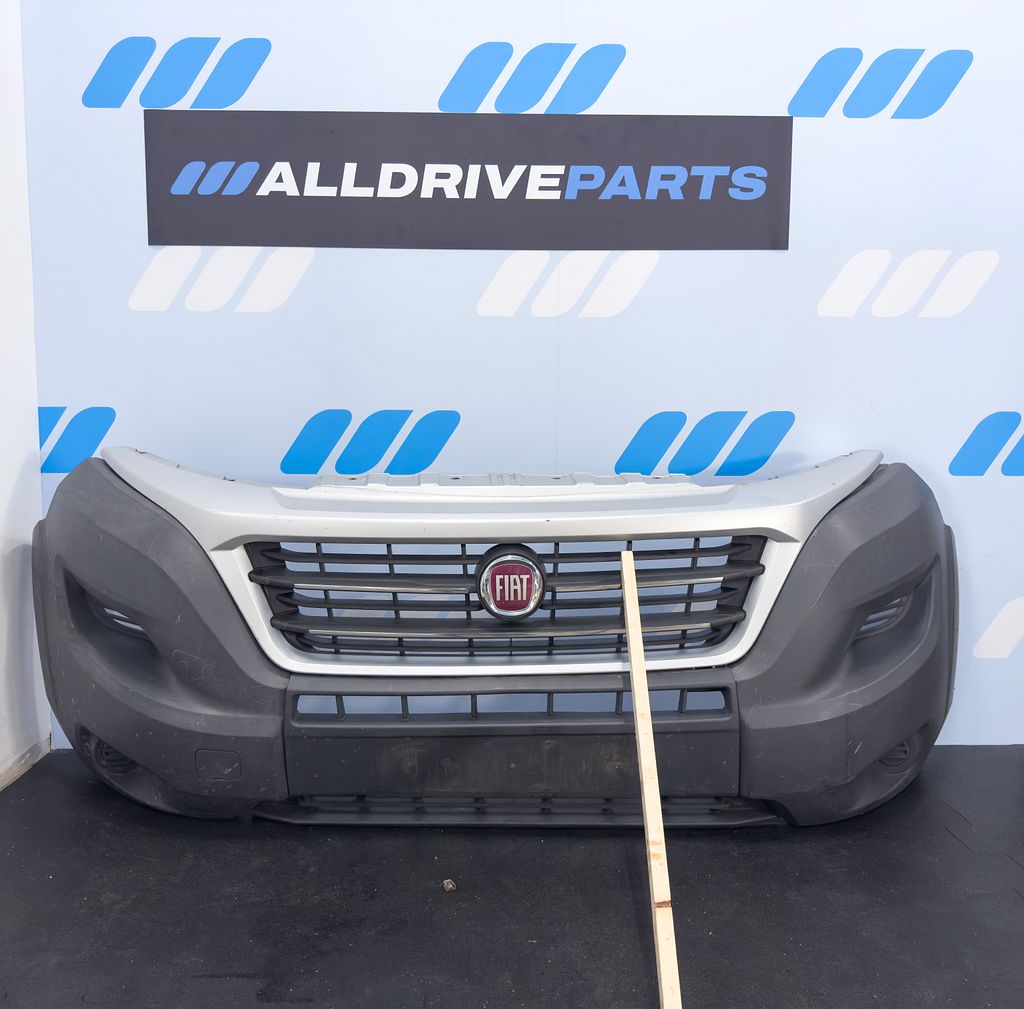 Complete voorkop front Fiat Ducato met LED koplampen grijs