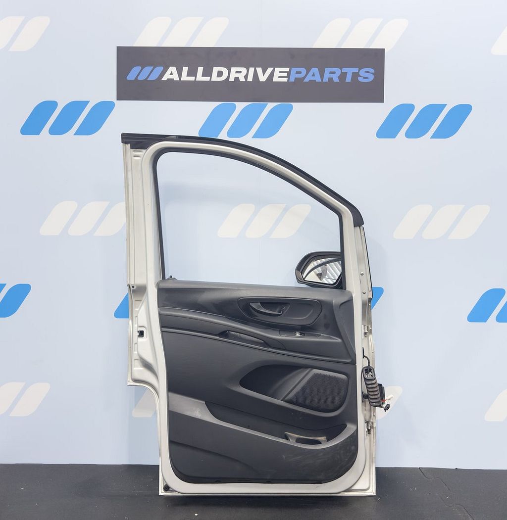 Mercedes Benz Vito W447 Voorportier links grijs A4477206600